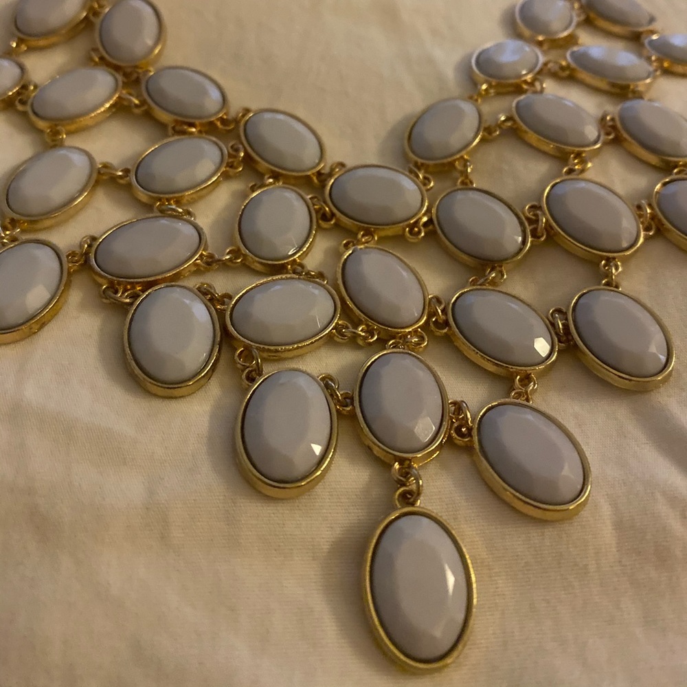 Statement necklace